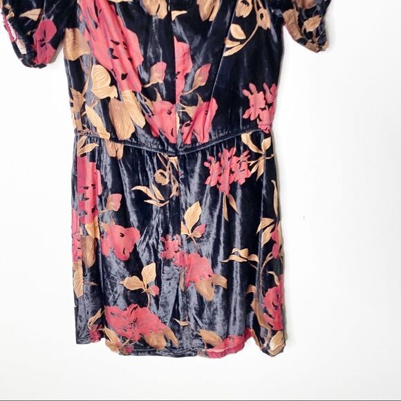 Moon River Velvet Floral Off Shoulder Dress Small - Picture 7 of 7